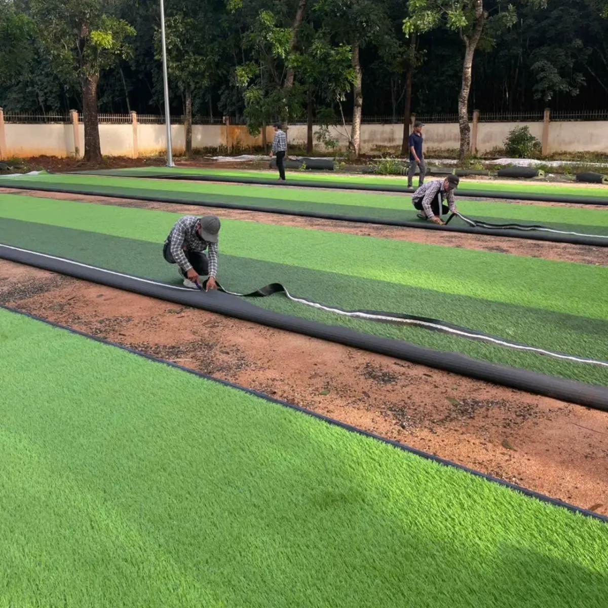 Thi công sân bóng nền cỏ nhân tạo xã Đức Cơ, tỉnh Gia Lai Thi công sân bóng nền cỏ nhân tạo xã Đức Cơ, tỉnh Gia Lai