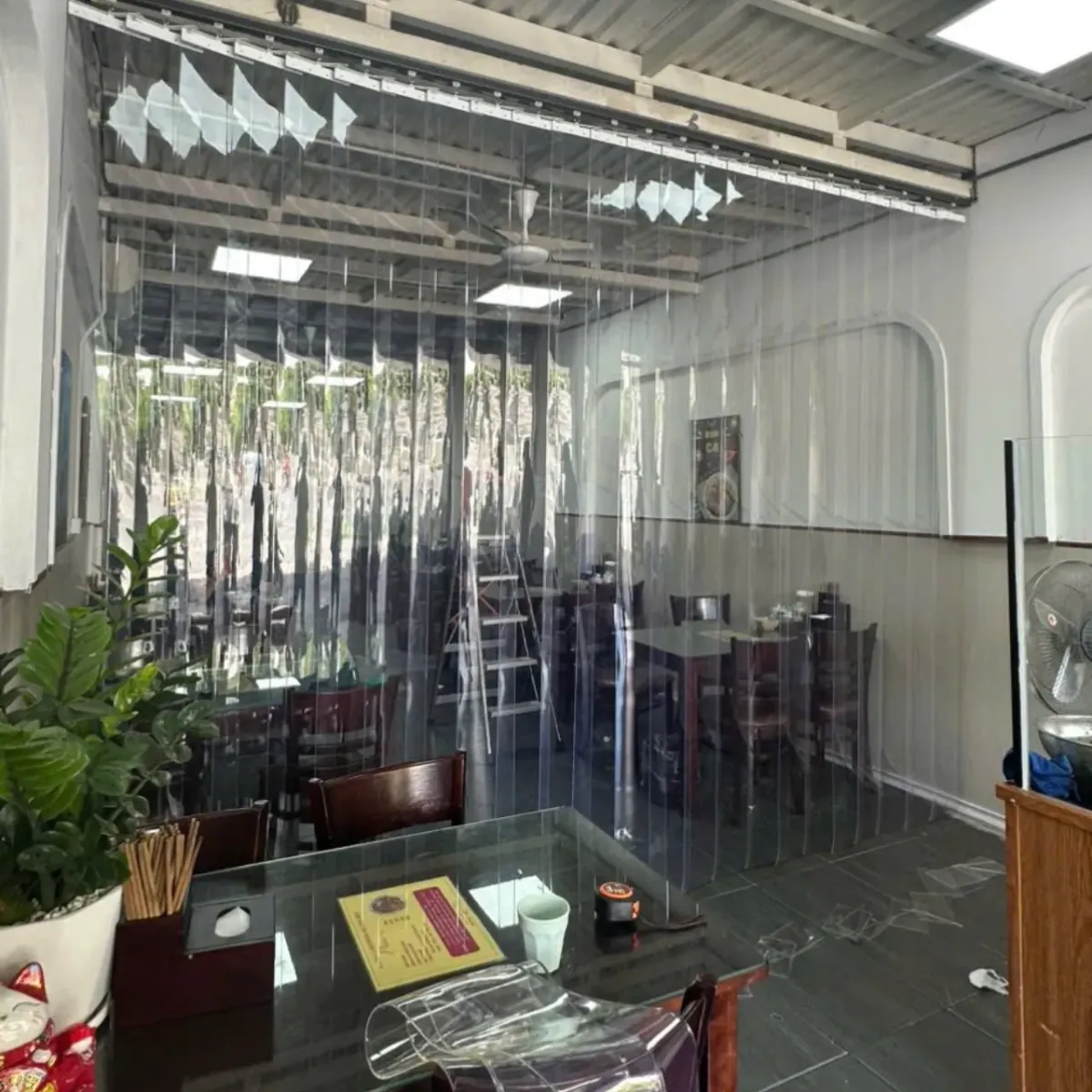 Lắp đặt rèm ngăn lạnh PVC tại Đắk Lắk