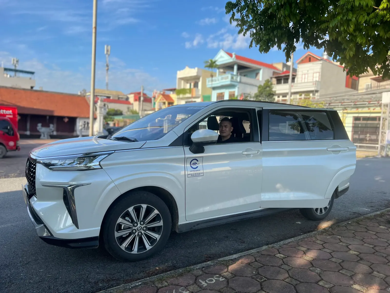 Báo giá thuê xe 4 chỗ, 7 chỗ tại xã Hồng Vân, Hà Nội Báo giá thuê xe 4 chỗ, 7 chỗ tại xã Hồng Vân, Hà Nội