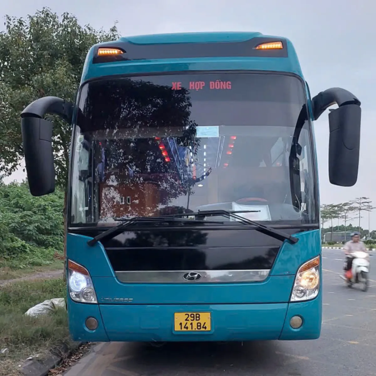Báo giá xe 45 chỗ tại Phú Thọ: Xe đẹp, chất lượng cao