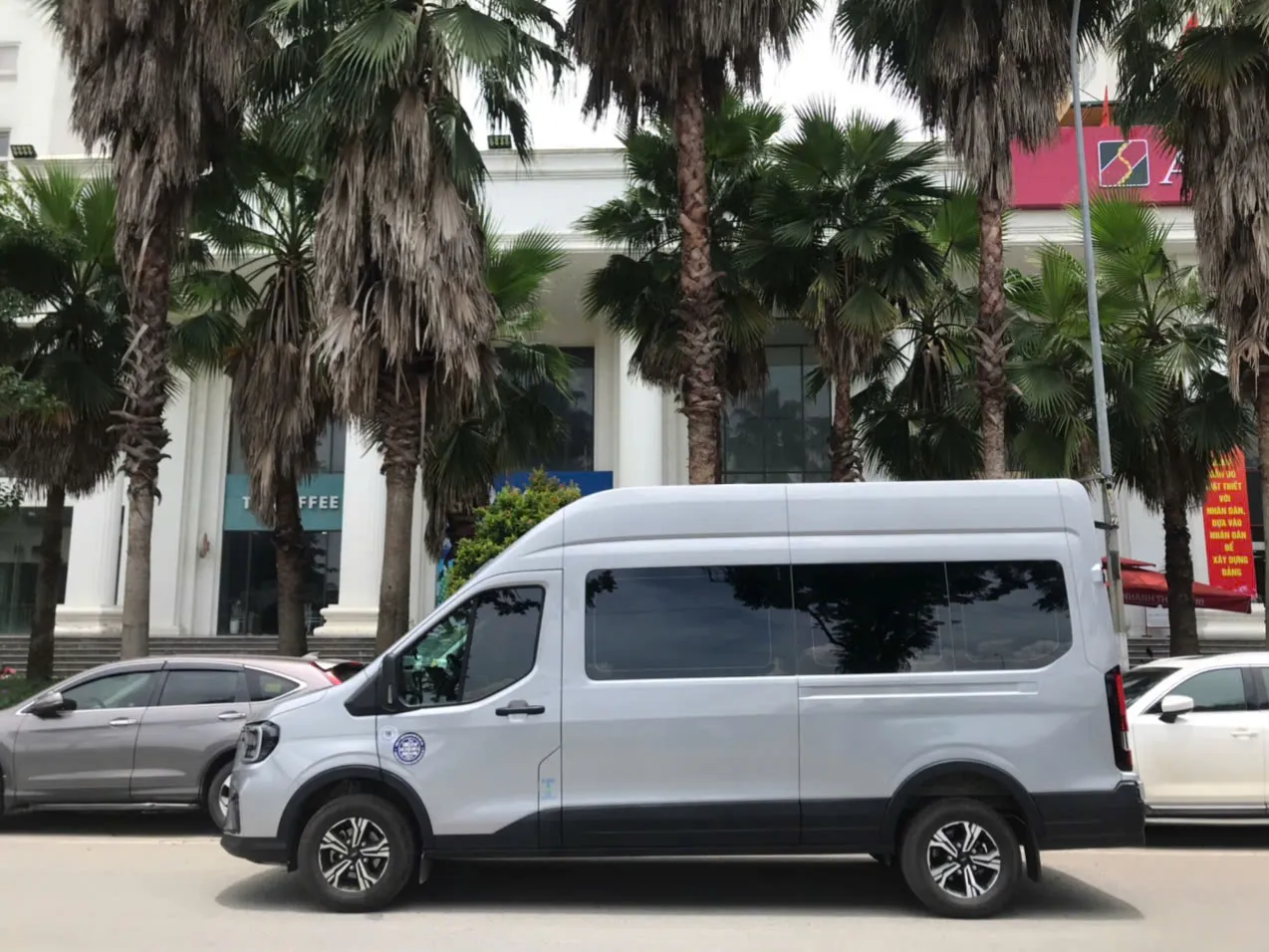 Dịch vụ thuê xe 16 chỗ tại sân bay Thanh Hóa - Xe đẹp, chất lượng cao
