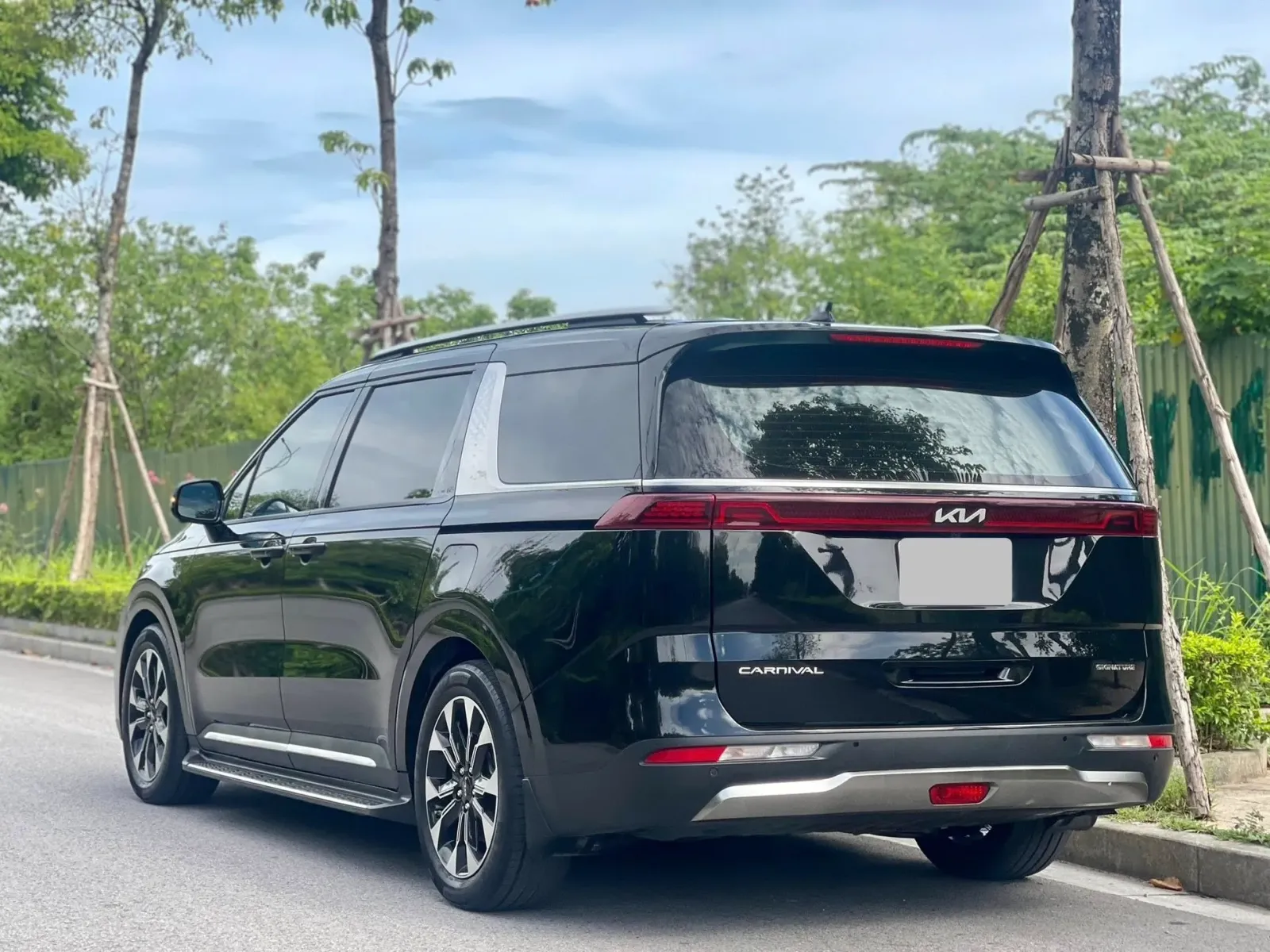 Dịch vụ thuê xe 7 chỗ Kia Carnival tại Thanh Hóa sang trọng đẳng cấp