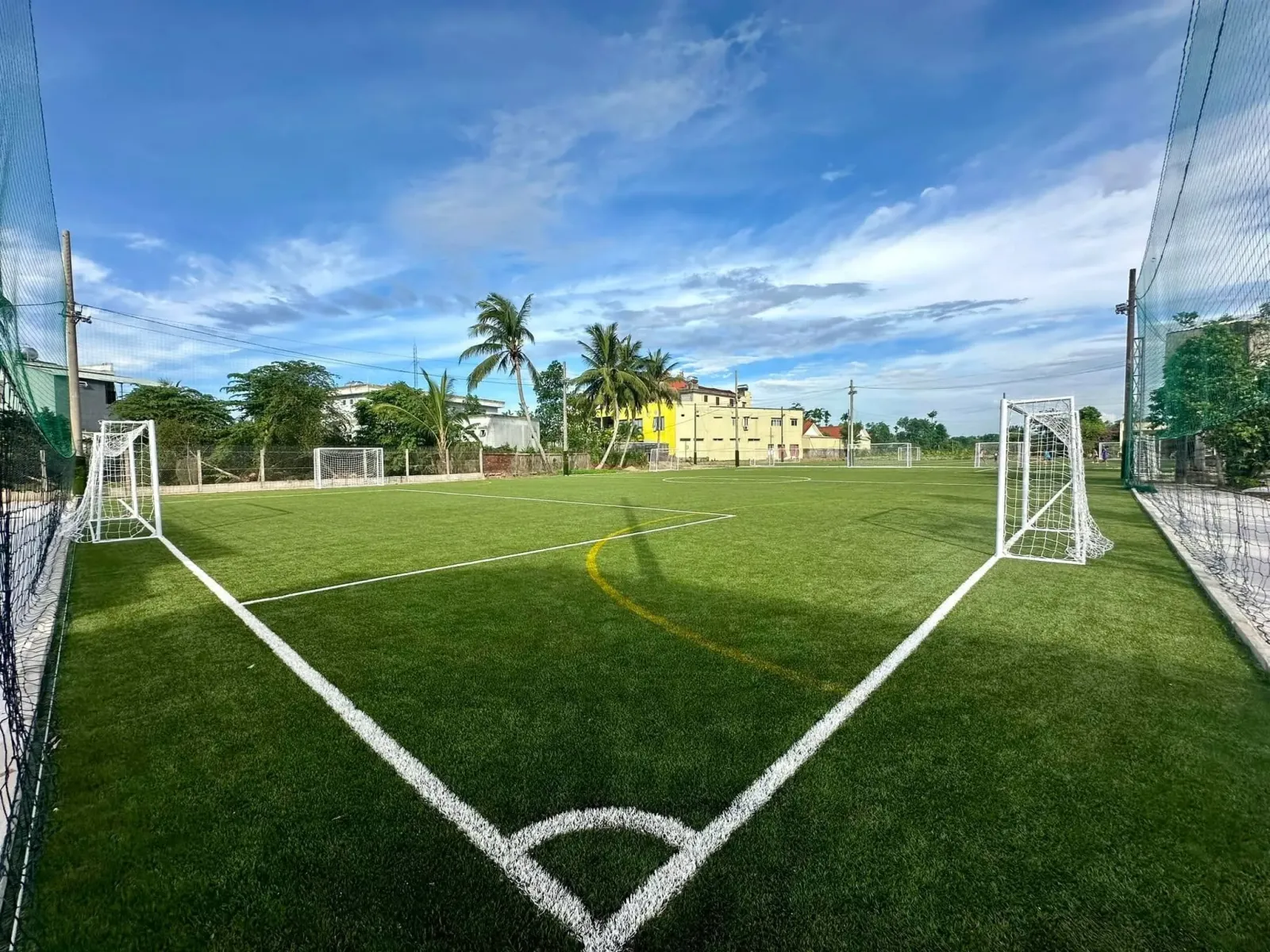 Thi công sân bóng đá cỏ nhân tạo phường Liên Chiểu, Đà Nẵng Thi công sân bóng đá cỏ nhân tạo phường Liên Chiểu, Đà Nẵng