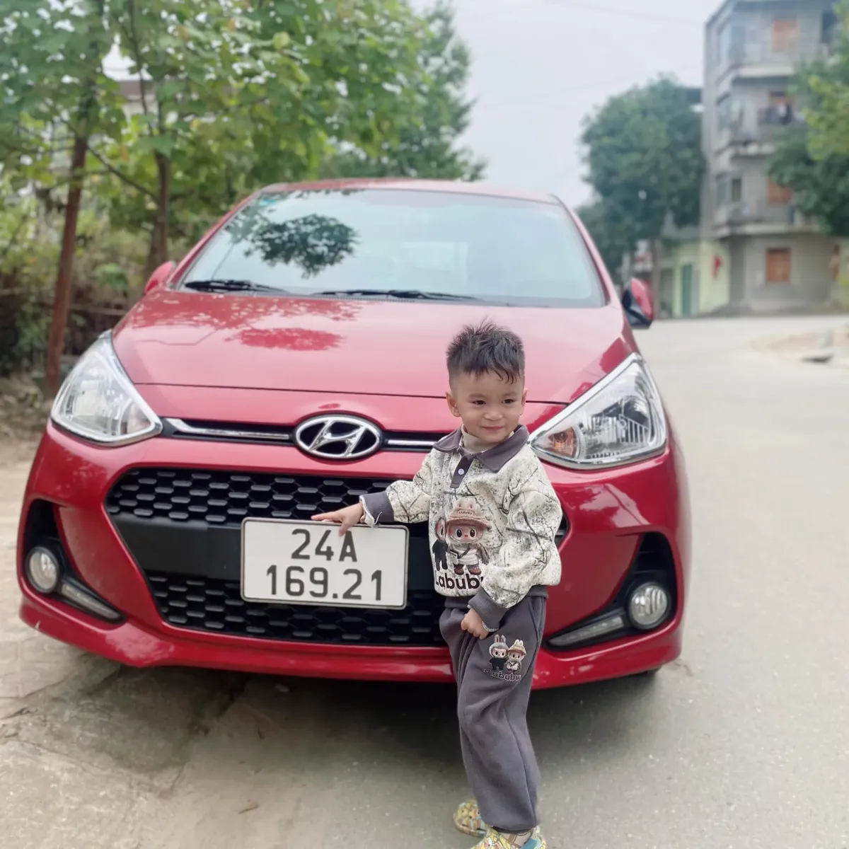 Thuê xe 4 chỗ, 7 chỗ tại xã Trạm Tấu, Lào Cai