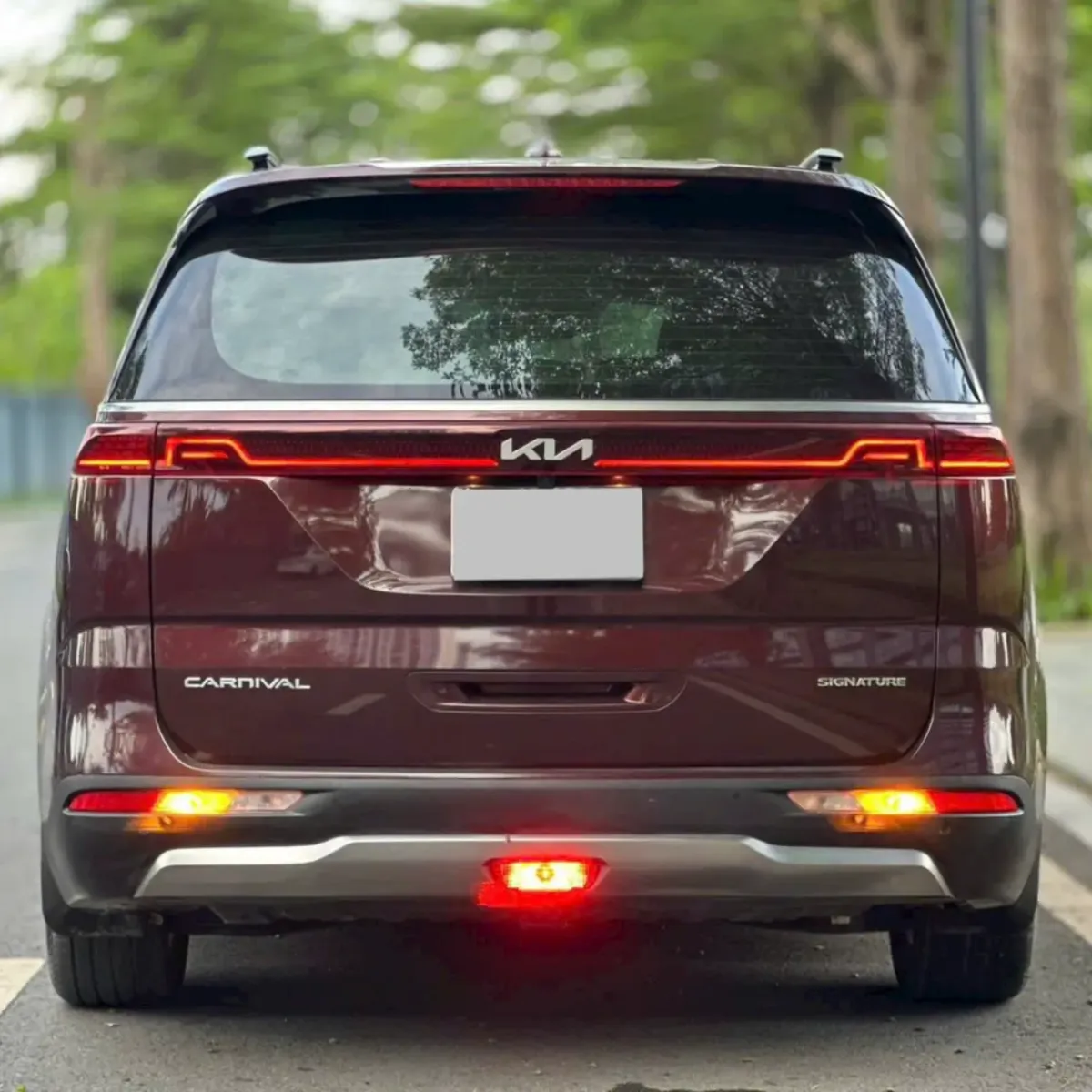 Thuê xe 7 chỗ Kia Carnival tại Hưng Yên sang trọng đẳng cấp
