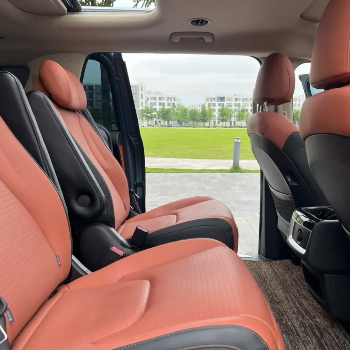 Thuê xe 7 chỗ Kia Carnial tại Ninh Bình sang trọng đẳng cấp