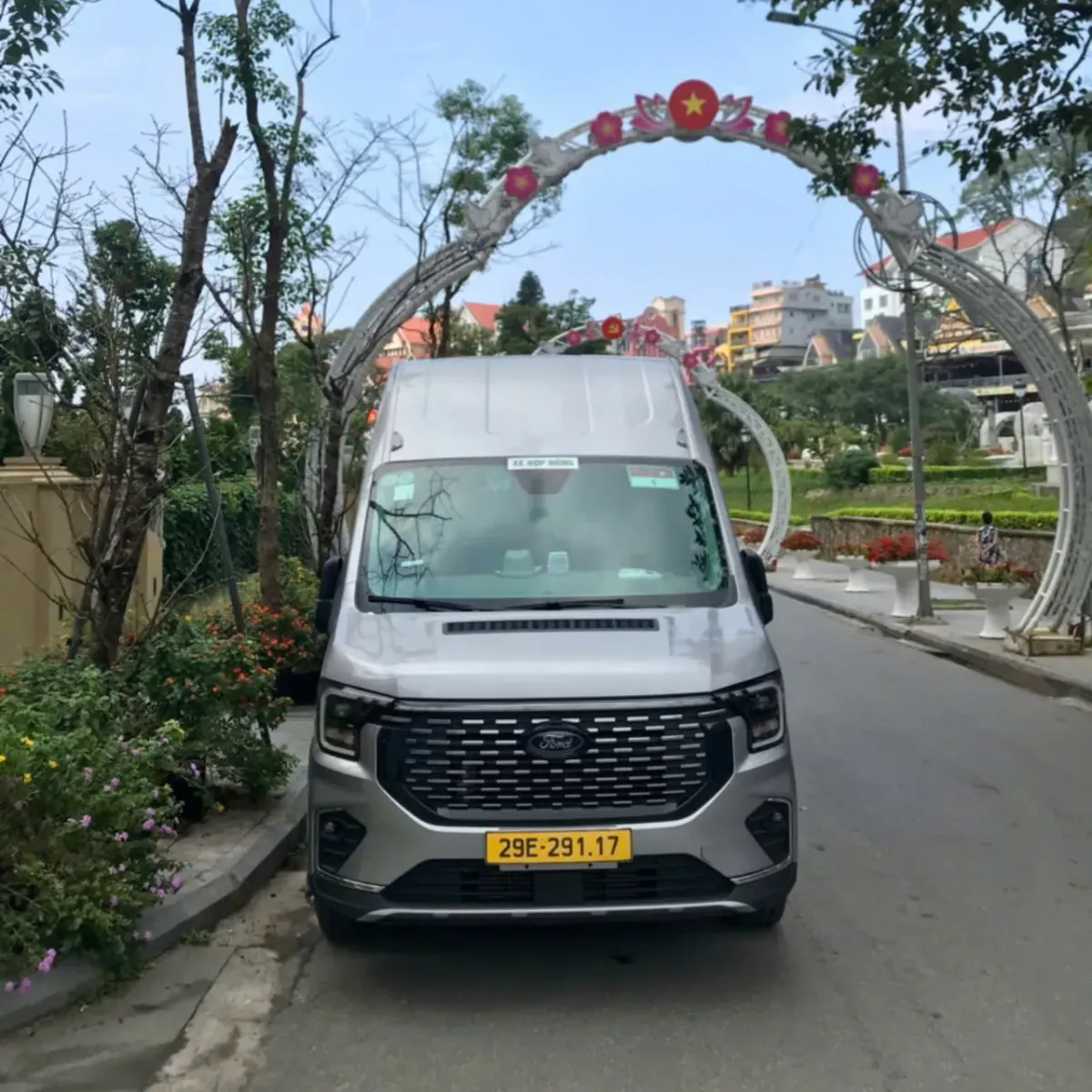 Thuê xe du lịch 16 chỗ phường Thanh Liệt, Hà Nội Thuê xe du lịch 16 chỗ phường Thanh Liệt, Hà Nội