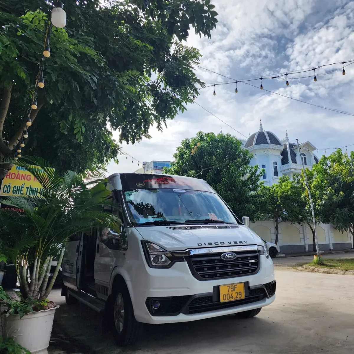 Thuê xe du lịch 16 chỗ tại Ninh Hòa, Khánh Hòa