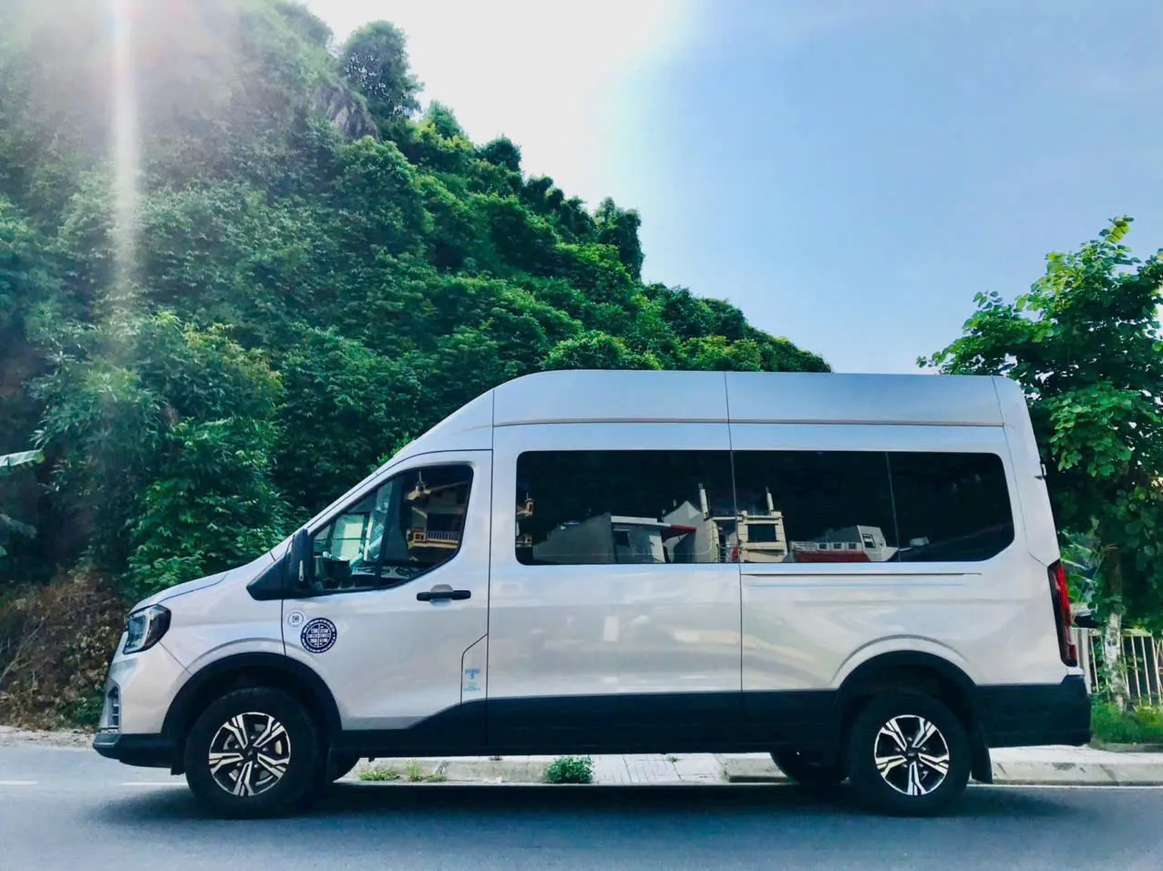 Thuê xe du lịch 16 chỗ tại phường Yên Sở, Hà Nội Thuê xe du lịch 16 chỗ tại phường Yên Sở, Hà Nội