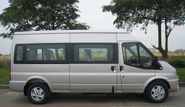 Xe 16 chỗ Ford Transit