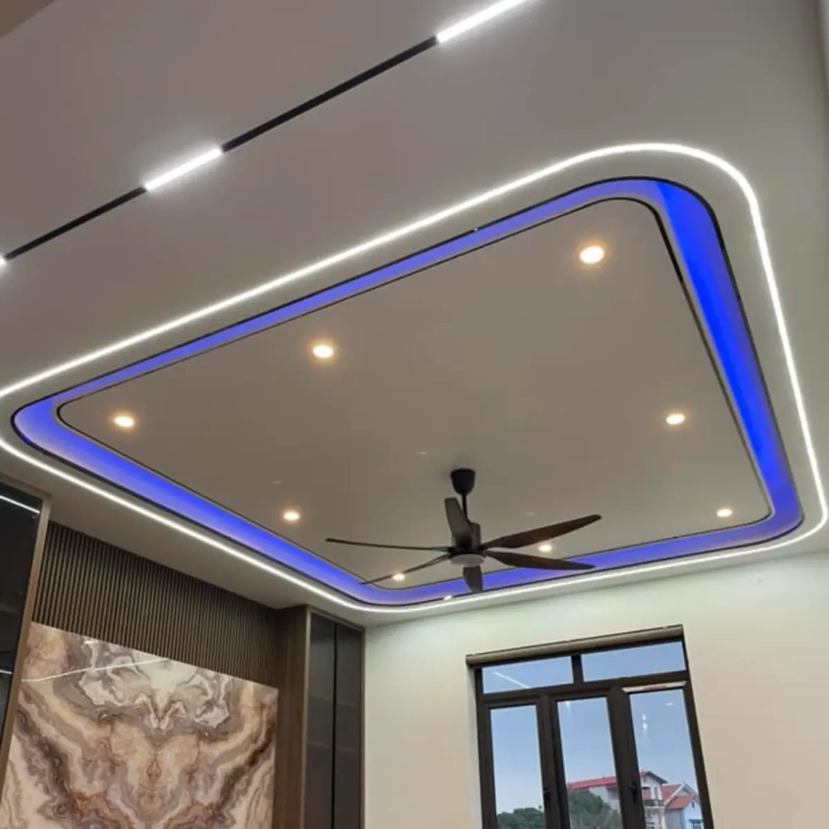 Thi công trần thạch cao tại xã Ngọc Hồi, Hà Nội
